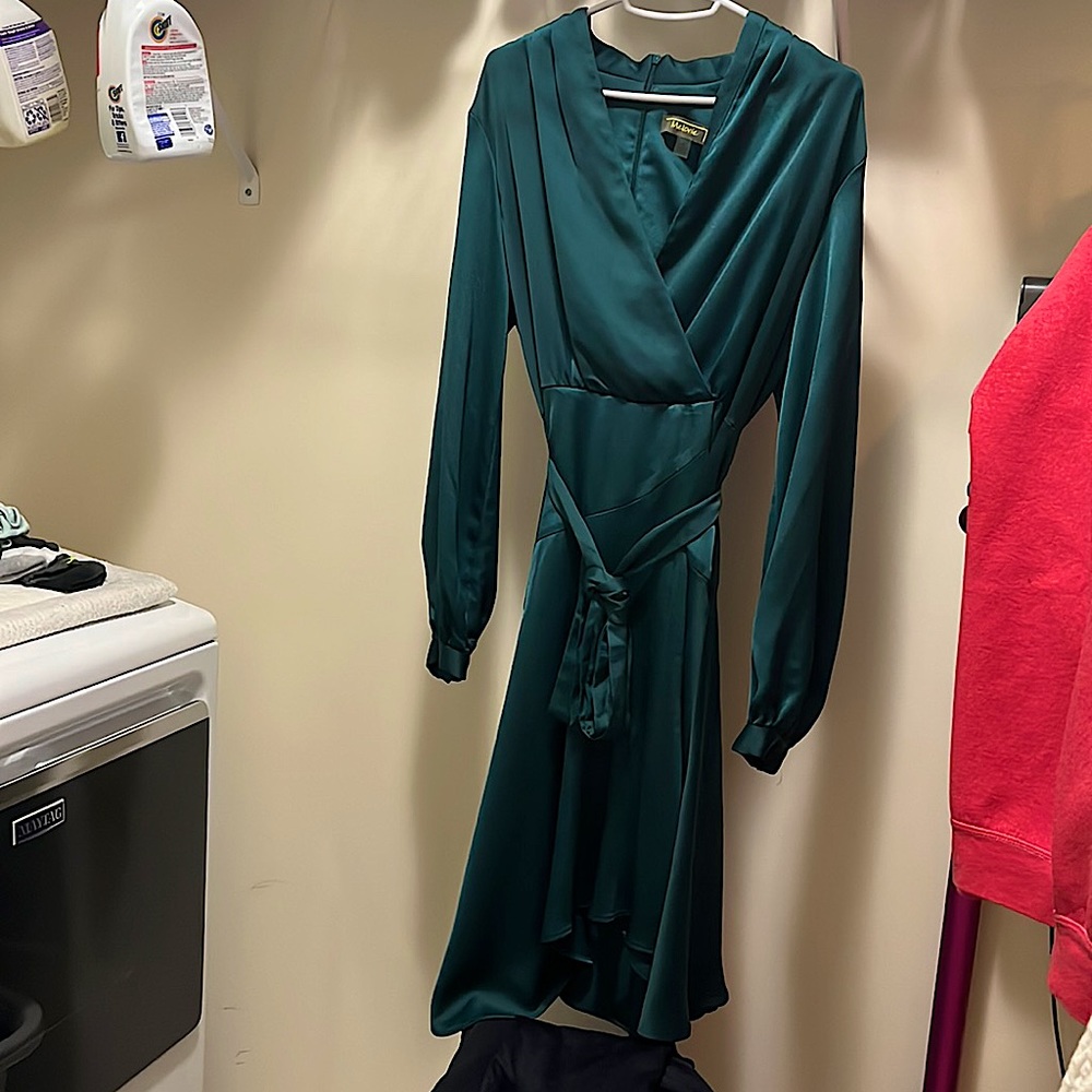 Green silk-like dress